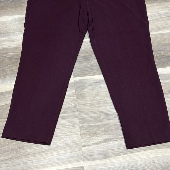 🏁 Burgundy straight leg dress pants size 18 - Picture 3 of 8